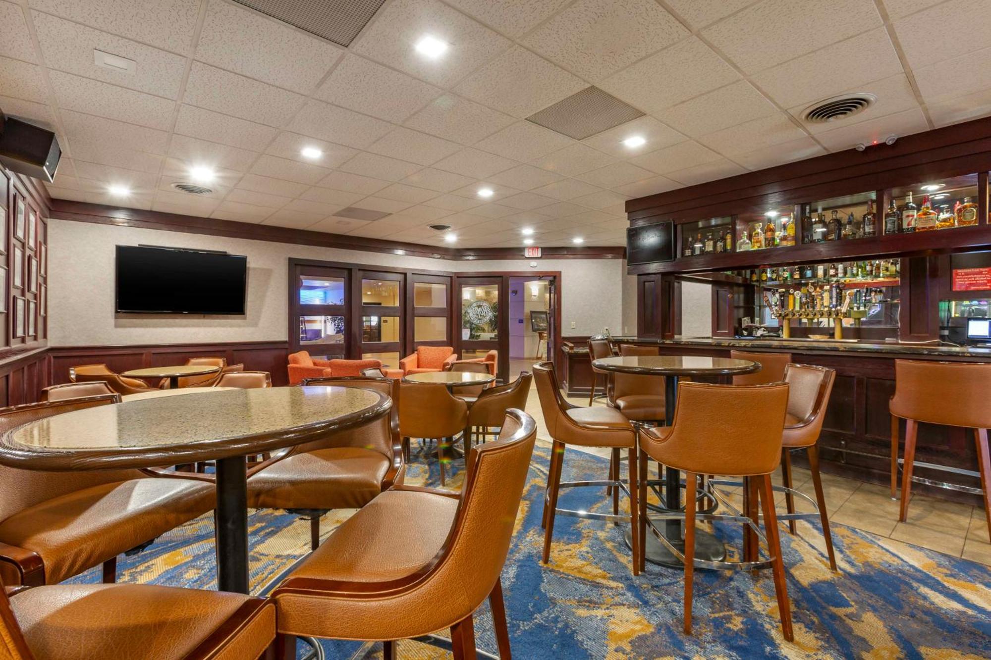 Best Western Plus Butte Plaza Inn Esterno foto